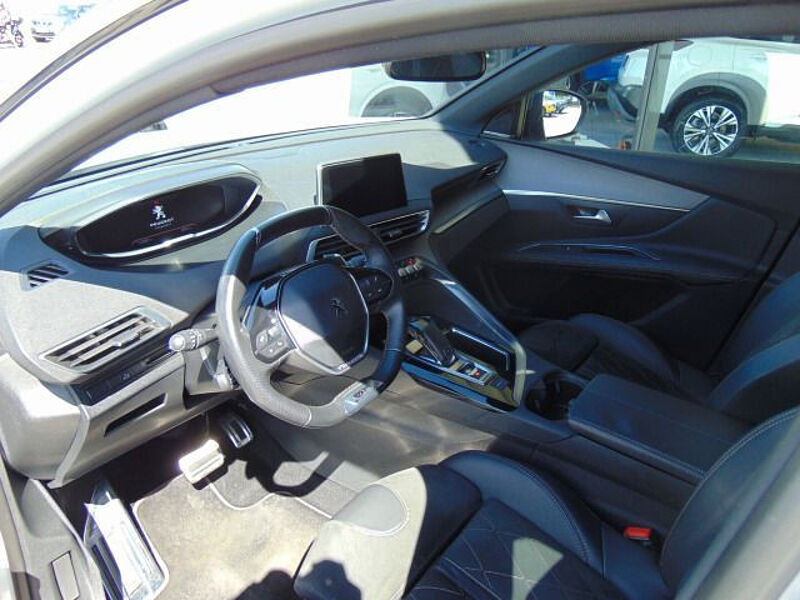 Peugeot 3008 Blue HDI 180 GT Automatik Alu Navi LED