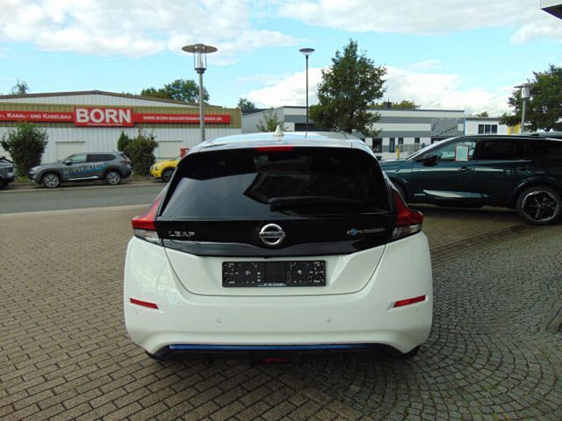 Nissan Leaf (ZE1) Limousine Tekna 360° ALU ProPilot