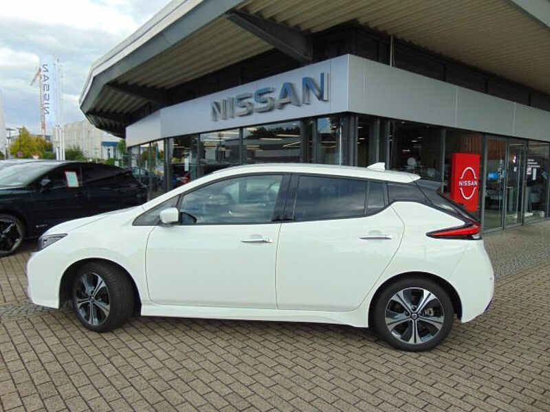 Nissan Leaf (ZE1) Limousine Tekna 360° ALU ProPilot