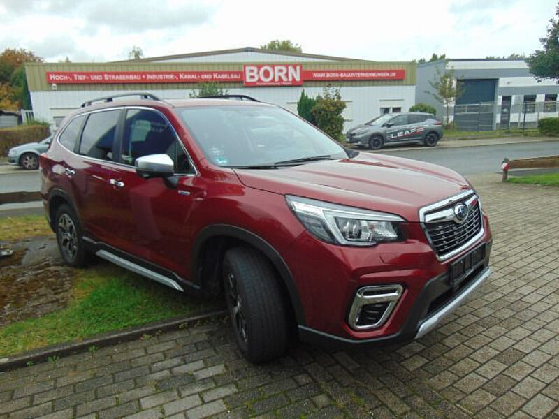 Subaru Forester 2.0ie Comfort AHK abnehmbar WR auf Alu