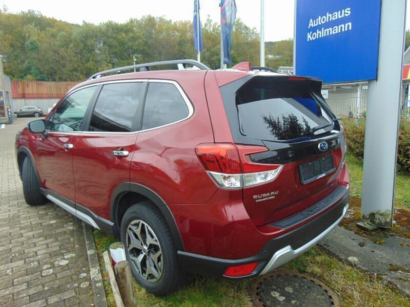 Subaru Forester 2.0ie Comfort AHK abnehmbar WR auf Alu