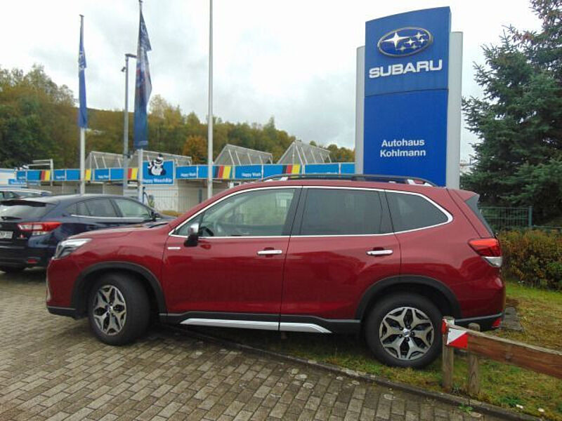 Subaru Forester 2.0ie Comfort AHK abnehmbar WR auf Alu