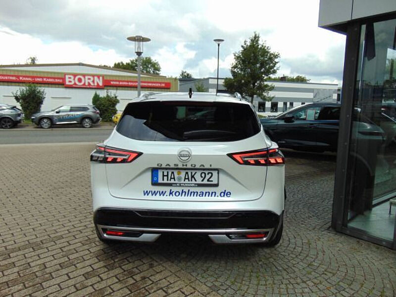 Nissan Qashqai TEKNA+ 1.3 DIG-T MHEV Xtronic 4x2 306°